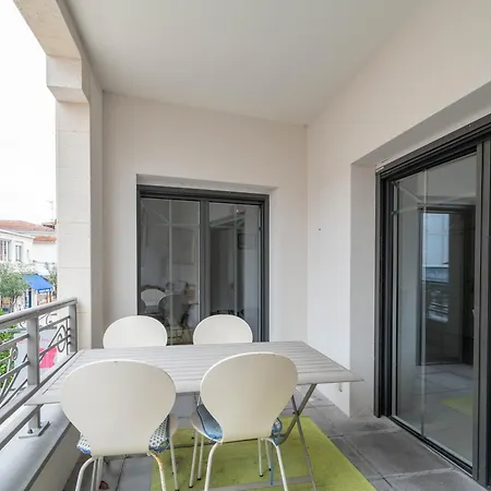 Apartment T3 En Centre-ville D'arcachon, Proche Plage, Balcons, Parking, Ascenseur Et Wi-fi - Fr-1-319-440 *
